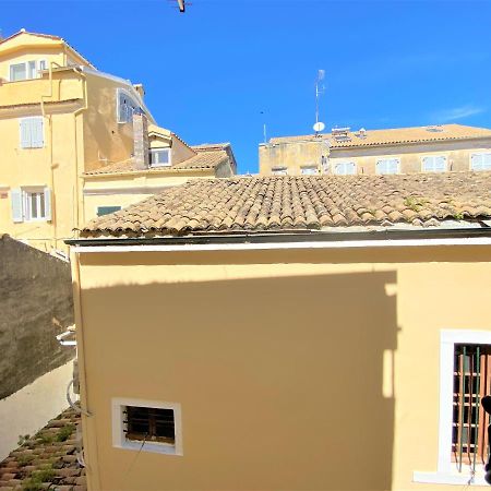 Mary'S Melodies At Corfu Old Town Exterior photo